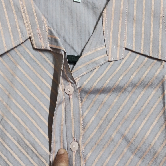Monsicha Shirt - Picture 6 of 6
